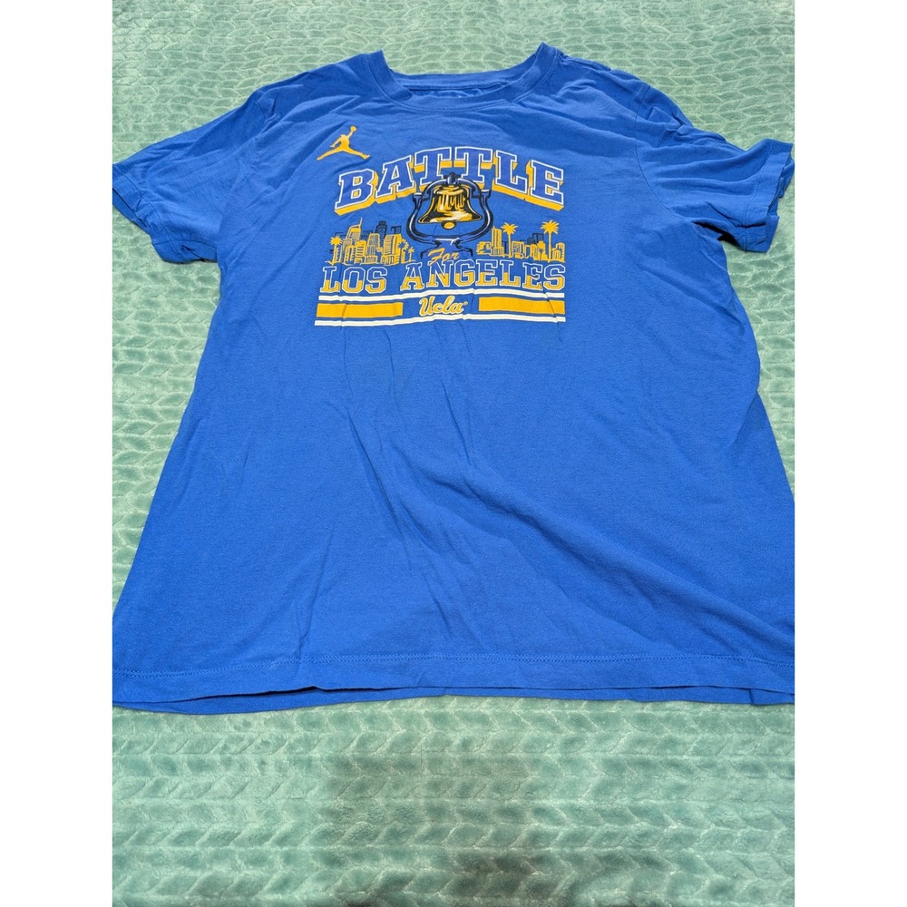 Jordan UCLA Bruins Battle for Los Angeles T-Shirt Blue Mens Medium Nike Tee‎